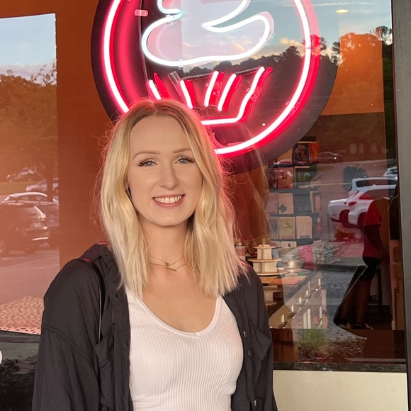 Meet your Posher, Darby - Picture 1 of 1